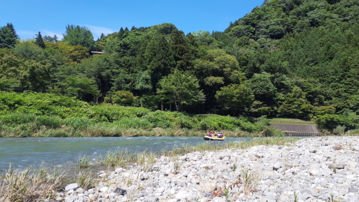 ブリヂストン奥多摩園の対岸にて