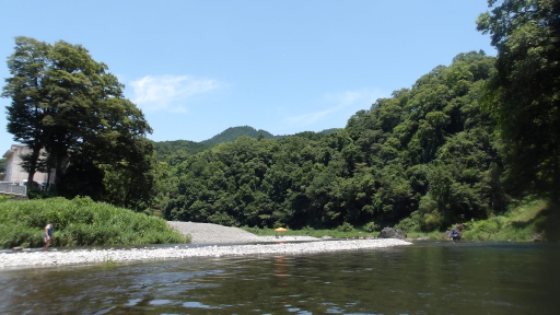 喜久松苑の川原