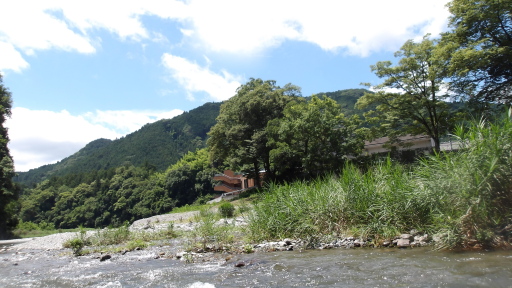 喜久松苑の川原