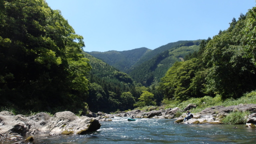 立て沈の瀬の下流