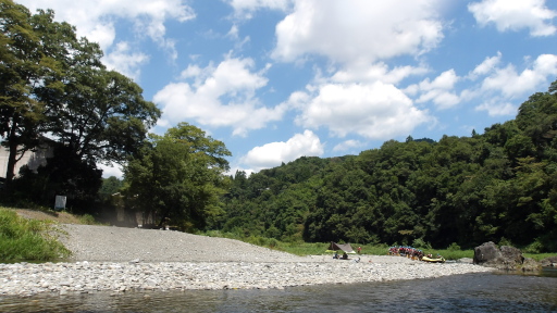 喜久松苑の川原