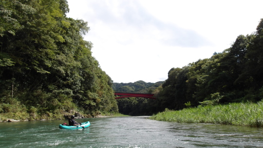 前方に和田橋